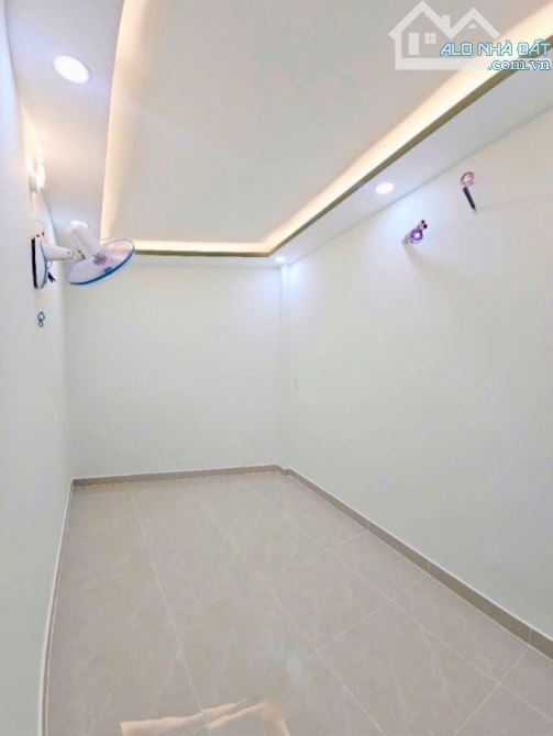 Bán nhà mới đẹp như hình - 2 tầng - Âu Cơ, Q.11 – 38m² – gần Lạc Long Quân - CHỈ 4.3 TỶ - 3