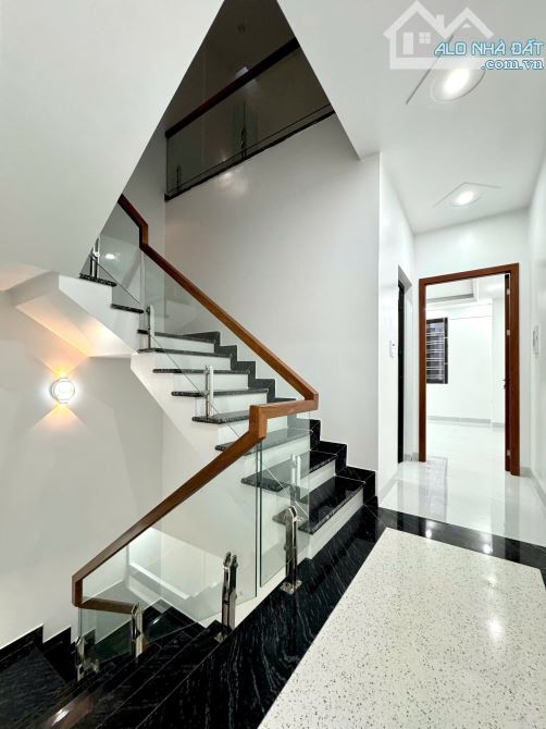 4 tầng xây mới oto đỗ cửa Ngô Gia Tự - Hải An - 4