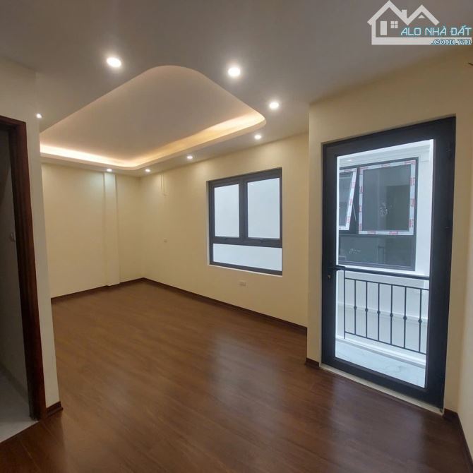 BÁN NHÀ RIÊNG - CỔ NHUẾ - GẦN ĐẠI HỌC MỎ ĐỊA CHẤT - 2 THOÁNG – NGÕ THÔNG, Ô TÔ ĐỖ CỬA. - 4