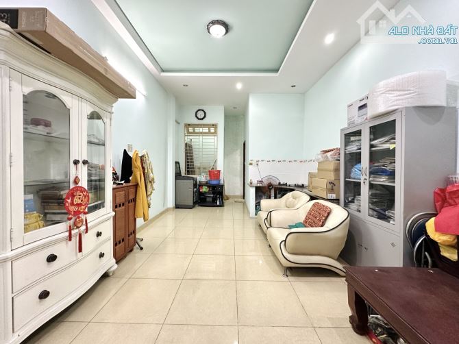 Bán nhà hẻm xe hơi ngủ nhà - Nguyễn Xí P13 Bình Thạnh - 68m2 ngang 4,1- 2 tầng - 11 tỷ TL - 4