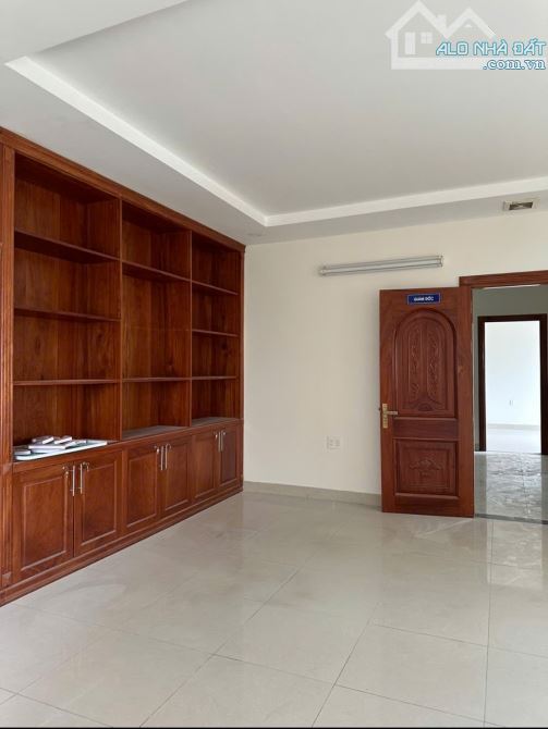 Cần bán Toà nhà 6 Tầng, Mặt tiền đường Nguyễn Duy Trinh, P. Phú Hữu, Tp Thủ Đức - 4