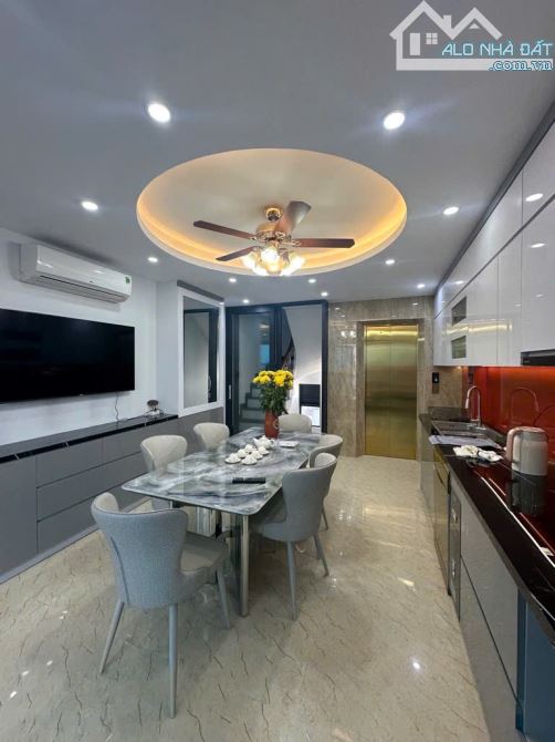 BÁN NHÀ ĐẸP, MỚI NGỌC THỤY – TRUNG TÂM - GARA Ô TÔ – THANG MÁY – 48M2 CHỈ CÒN 12,5 TỶ - 4