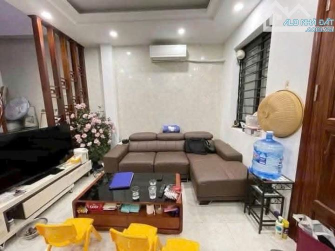 BÁN NHÀ LÔ GÓC THẠCH BÀN LONG BIÊN 5TỶ 37m 5TẦNG MT4m, Ô TÔ KD SÁT PHỐ VÀ GẦN HỒ ĐIỀU HÒA. - 4