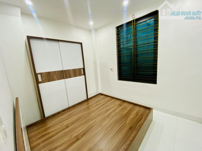 BÁN NHÀ 3 TẦNG TRUNG TÂM THÀNH PHỐ "GẦN CHỢ BO"CHỈ HƠN 1 tỷ xx - 4