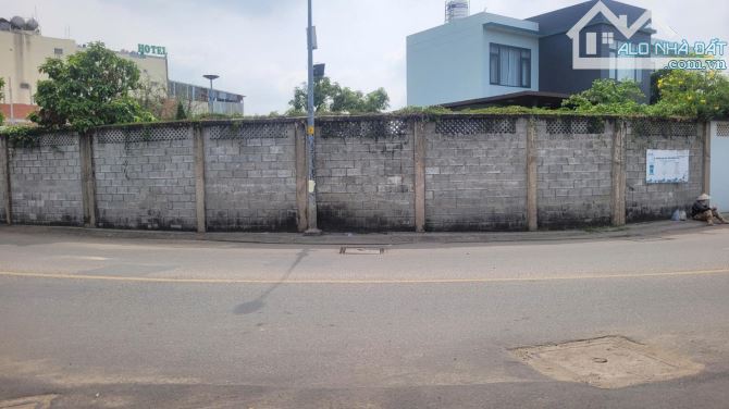 LÔ GÓC Đất THỔ CƯ đường APĐ9, phường AN PHÚ ĐÔNG, Q12, dt 200m2 (9,9mx20m), Hẻm 8m - 4