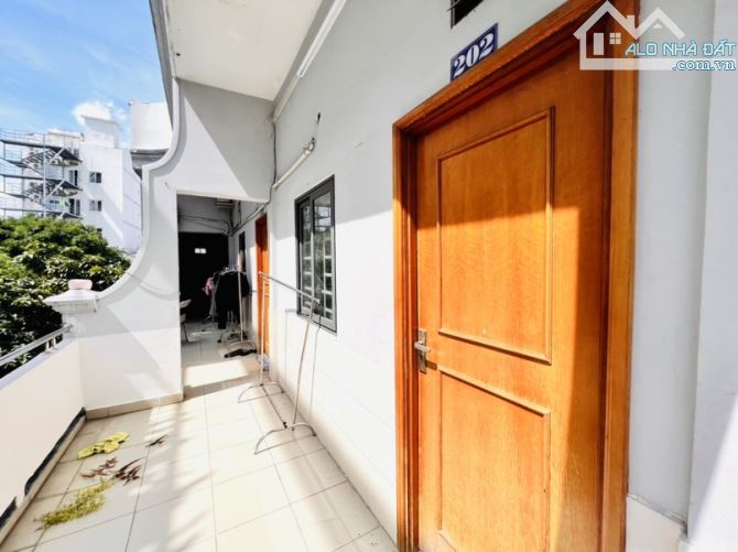 Bán gấp nhà 3 tầng 16 phòng cho thuê  8,3x20 SHR chỉ nhỉnh 13 tỷ - 4