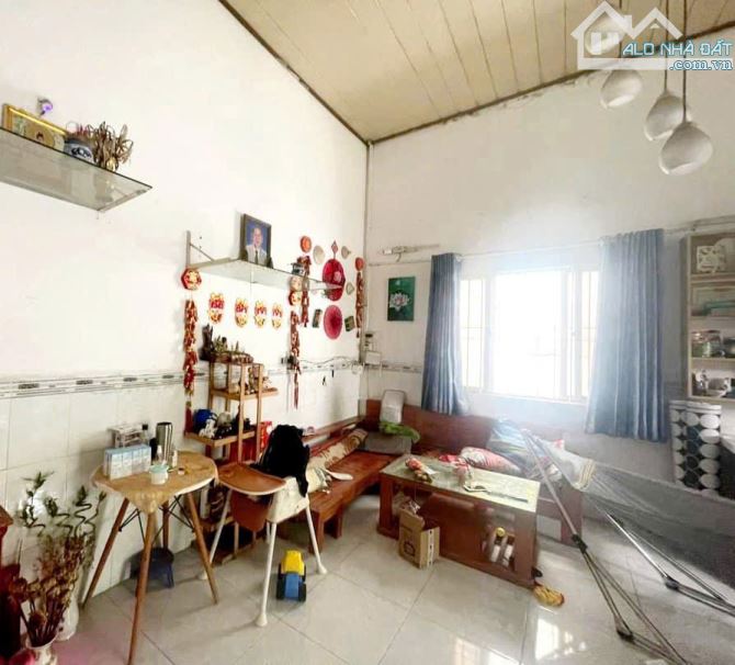 Dãy trọ đường NGUYỄN VĂN QUÁ, phường ĐHT,Q12,dt 240m2 (10mx24m), Hẻm Ôtô, DÒNG TIỀN 22TR/T - 4