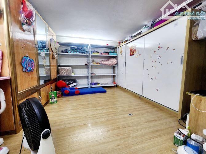 BÁN NHÀ MẶT PHỐ ĐỘI CẤN 60m2 - MT 16m - 31.5 TỶ - LÔ GÓC - 1 MẶT PHỐ, 1 MẶT NGÕ Ô TÔ - KD - 4