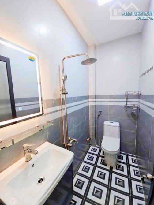 Bán nhà mới đẹp như hình - 2 tầng - Âu Cơ, Q.11 – 38m² – gần Lạc Long Quân - CHỈ 4.3 TỶ - 4