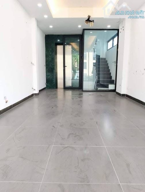 BÁN NHÀ MẶT PHỐ KIM MÃ 40m2 - 7T THANG MÁY - 25 TỶ - LÔ GÓC - VỈA HÈ RỘNG - KINH DOANH - 4