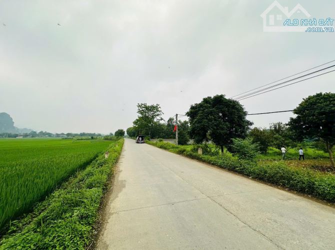 BÁN GẤP LÔ ĐẤT CÓ DT 4000m2 BÁM TRỤC CHÍNH LIÊN XÃ VIEW HỒ CỰC ĐẸP - 4