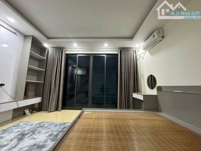 🚨SIÊU PHẨM YÊN LỘ - 36M² - 4 TẦNG - Ô TÔ GẦN CÁCH 1 NHÀ Ô TÔ TRÁNH – NỘI THẤT SIÊU VIP - 5
