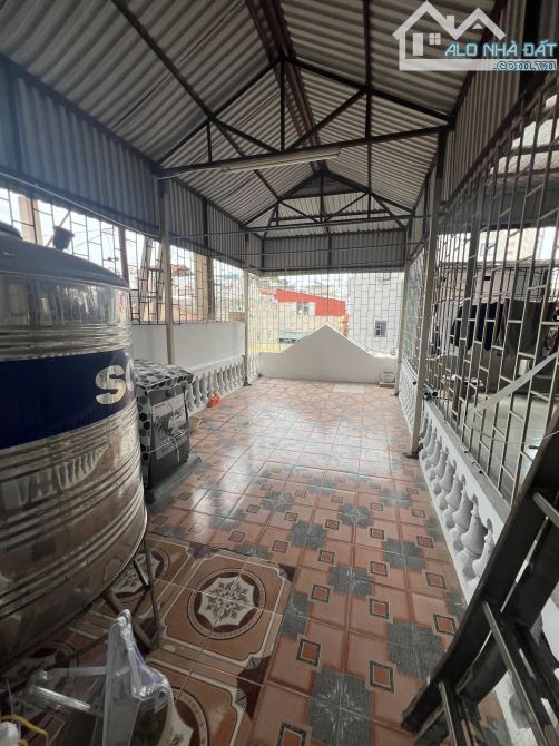 SIÊU PHẨM NHÀ PHÂN LÔ - FULL NỘI THẤT SỊN SÒ - 2 MẶT THOÁNG - BA GÁC ĐỖ CỬA - KHUNG CỘT - 5