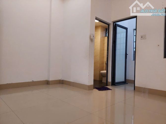 KIỆT Ô TÔ TTTP Q.HẢI CHÂU 2 TẦNG ĐẶNG THÙY TRÂM DT 80M HƠN 4 TỶ - 5