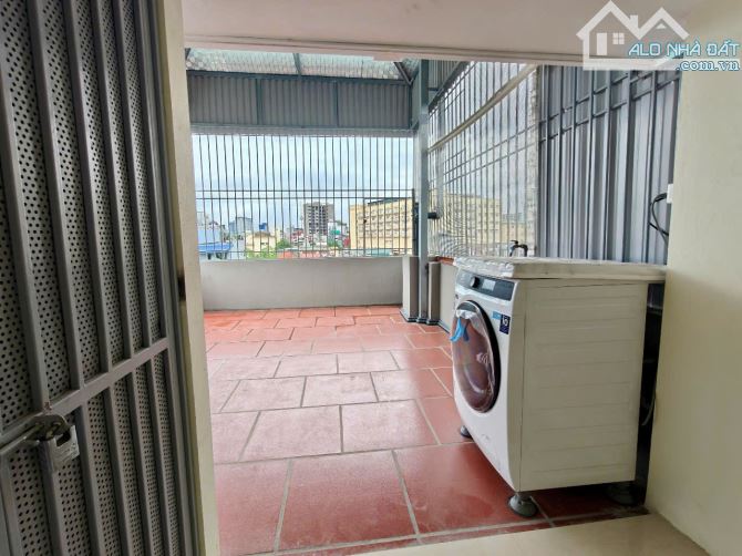 Cho thuê căn hộ tầng 2,3,4, có thang máy,đầy đủ nội thất, ngõ 75 phố vĩnh phúc,ba đình Cho thuê căn hộ tầng 2,3,4, có thang máy,đầy đủ nội thất, ngõ 75 phố vĩnh phúc,ba đình