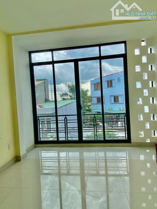 22 Nhà 3 Tầng Ngay đường Gò Cát Phú Hữu Thủ Đức 4ty95 - 5
