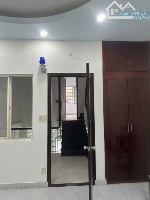 Gần gò dầu _ tân phú _ 4 x 12.5m_ hẻm ô tô _3 tầng _3 phòng ngủ _ giá 5.6 tỷ - 5