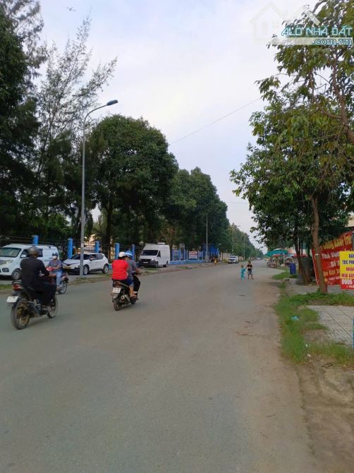 Bán đất mặt tiền đường 3B, Phước Thiện, P. Long Thanh Mỹ. Đối diện Vinhome Quận 9. 150m2/8 - 5