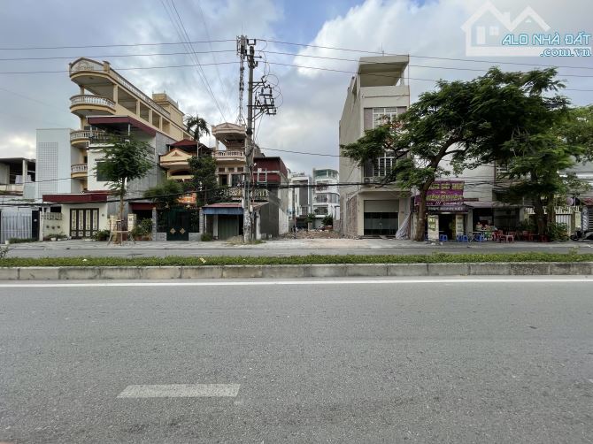240m2 ngang 8m đất thông 2 mặt đường to Thiên Lôi, Quán Nam - 18,9 tỷ thoả thuận - 5