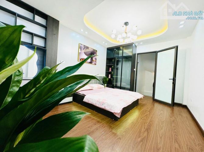 Bán nhà phố Kim Ngưu - Tặng nội thất 29m 4 tầng giá 5.18 tỷ - 5