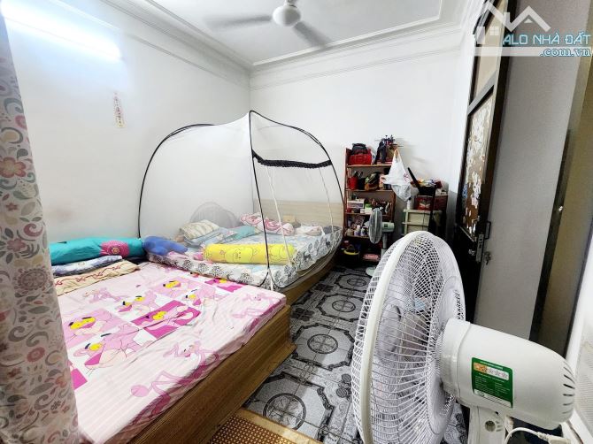 BÁN NHÀ MẶT PHỐ ĐỘI CẤN 60m2 - MT 16m - 31.5 TỶ - LÔ GÓC - 1 MẶT PHỐ, 1 MẶT NGÕ Ô TÔ - KD - 5