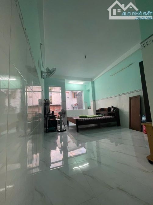 Ngay Dương Bá Trạc Q8 CHÍNH CHỦ TRANG BÌA - Nhà Mới Đẹp - 4PN - 4 TẦNG - 6,39TỶ TL TỐT - 6