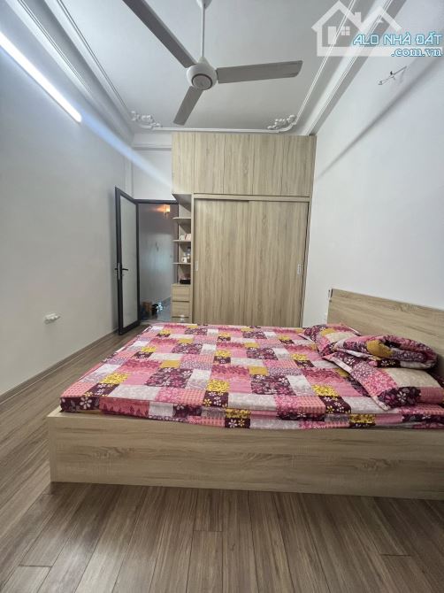 SIÊU PHẨM NHÀ PHÂN LÔ - FULL NỘI THẤT SỊN SÒ - 2 MẶT THOÁNG - BA GÁC ĐỖ CỬA - KHUNG CỘT - 6