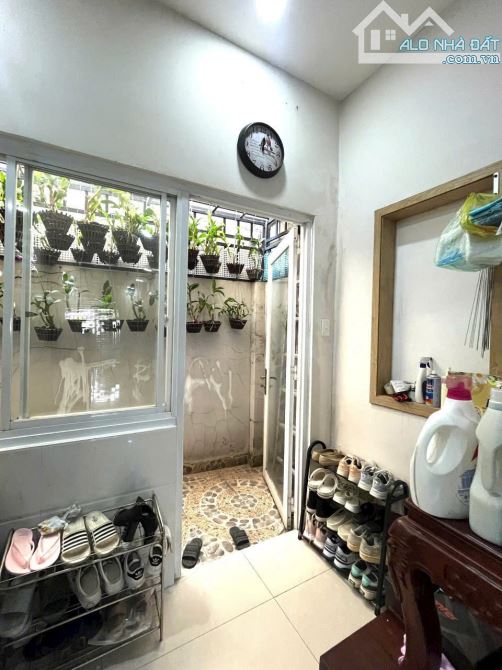 Bán nhà hẻm xe hơi Đường Đào Tông Nguyên, Nhà Bè, DT 5 x20m, 3 lầu. Giá 7,2 tỷ - 6