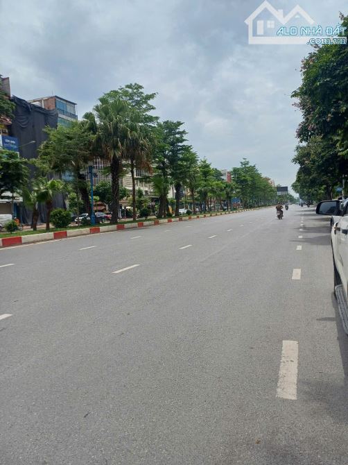 Nhà đẹp 45m2, 5 tầng ngõ 112 đường Hoàng Quốc Việt, gần phố, ô tô dừng đỗ vào nhà - 6
