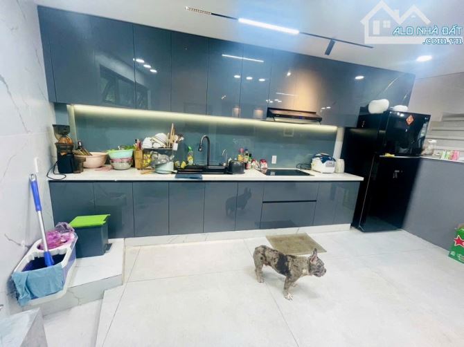 BÁN NHÀ GẤP, NHÀ 60M², HẺM XE TẢI 8M, GẦN CHỢ HẠNH THÔNG TÂY, NHÀ MỚI, GIÁ 6TỶ8 - 6