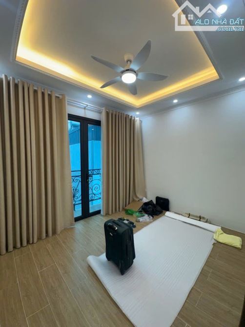 BÁN NHÀ ĐẸP, MỚI NGỌC THỤY – TRUNG TÂM - GARA Ô TÔ – THANG MÁY – 48M2 CHỈ CÒN 12,5 TỶ - 6