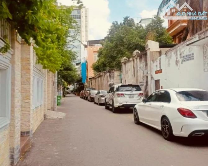 Biệt Thự khu VIP Ung Văn Khiêm P25 - Quận Bình Thạnh: Hàng Hiếm, Giá Bất Ngờ chỉ 27tỷ - 6