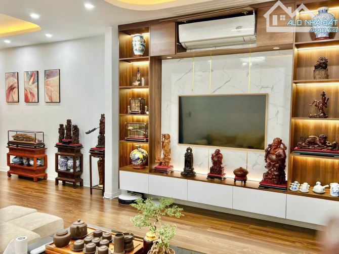 Bán nhà LK ngõ Cổng Kiến Hưng 50m2, 7T, MT 5m, 2 MT, Thang máy, vỉa hè 5m, KD đỉnh,15.5ti - 6