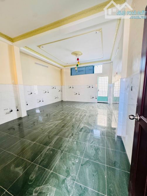 BÁN NHÀ MẶT TIỀN  BA ĐÌNH P10 (4x25m), nở hậu, xây 3 tầng - Q8 - 6