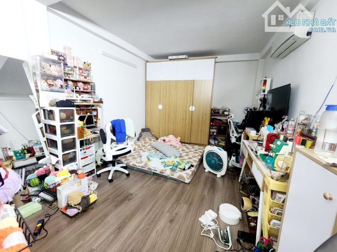 BÁN NHÀ MẶT PHỐ ĐỘI CẤN 60m2 - MT 16m - 31.5 TỶ - LÔ GÓC - 1 MẶT PHỐ, 1 MẶT NGÕ Ô TÔ - KD - 6