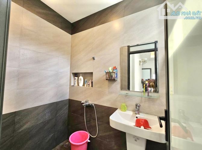 BÁN BIỆT THỰ 1,5 MÊ HẺM 126 YMOAN - DT: 12x25m - H: NAM - TC: 100% - 9,5 TỶ - 7