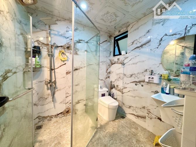 Bán liền kề 60m2, 2 mặt đường tại KĐT Đại Kim, giá 19 tỷ, 6PN, 4WC + full nội thất! Hot - 7