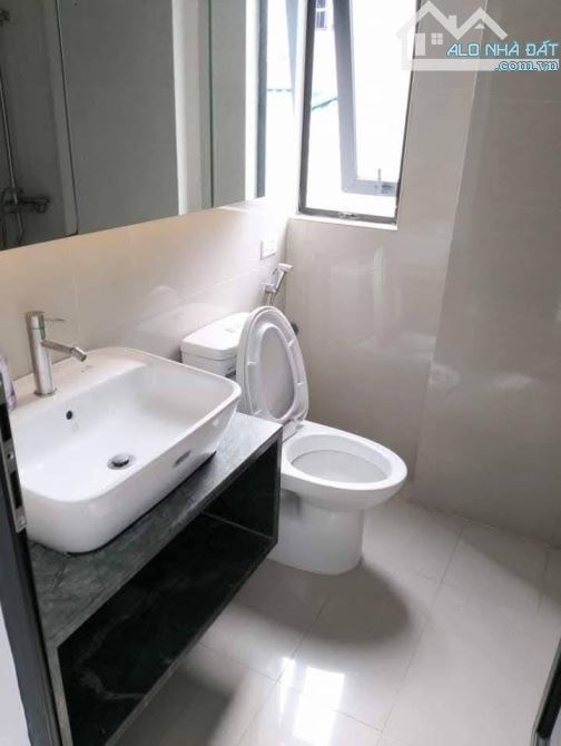 BÁN NHÀ MẶT PHỐ KIM MÃ 40m2 - 7T THANG MÁY - 25 TỶ - LÔ GÓC - VỈA HÈ RỘNG - KINH DOANH - 7