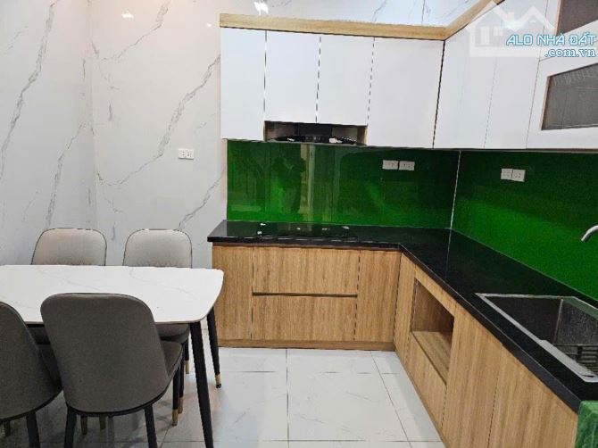 ĐỐNG ĐA – KHÂM THIÊN 46m 3 tầng MT 3,3M ngõ 3 gác Chỉ 6,6tỷ - 8