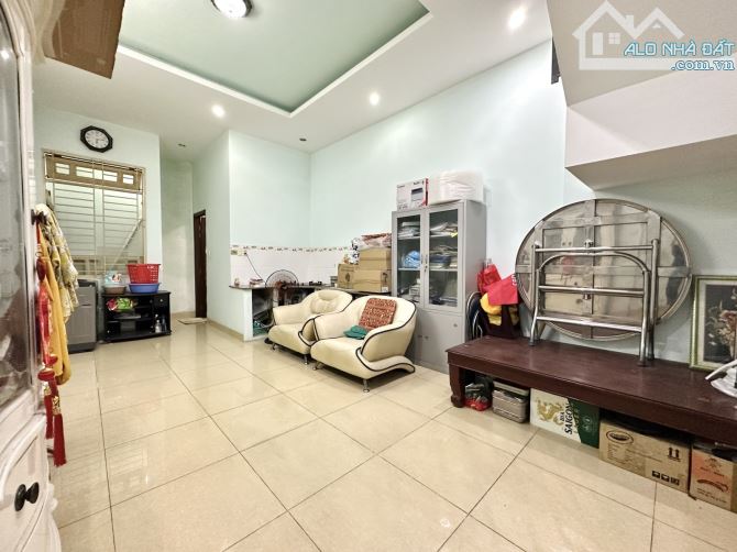 Bán nhà hẻm xe hơi ngủ nhà - Nguyễn Xí P13 Bình Thạnh - 68m2 ngang 4,1- 2 tầng - 11 tỷ TL - 8