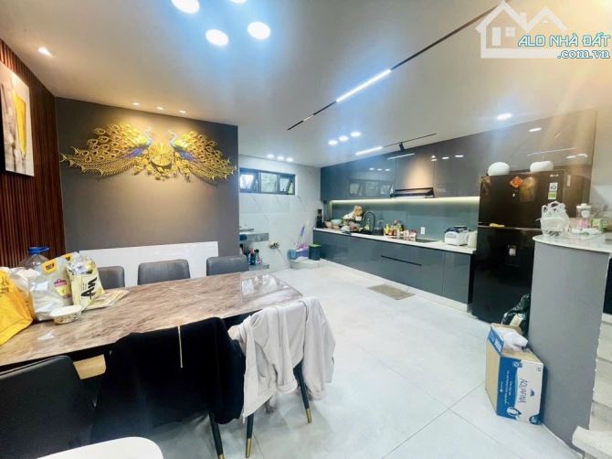 BÁN NHÀ GẤP, NHÀ 60M², HẺM XE TẢI 8M, GẦN CHỢ HẠNH THÔNG TÂY, NHÀ MỚI, GIÁ 6TỶ8 - 8