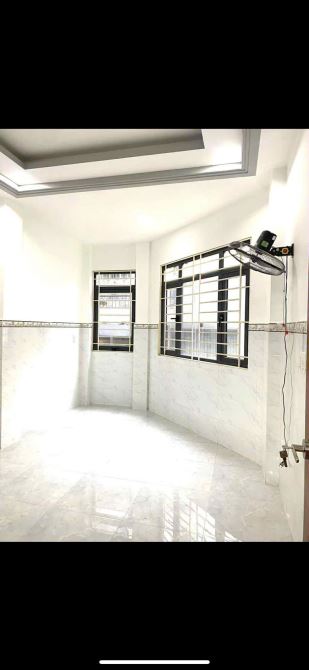 Cho thuê nhà đường Hòa Hảo Q10, 2 lầu 3PN, 3WC, 44m2, giá 16tr/tháng - 8