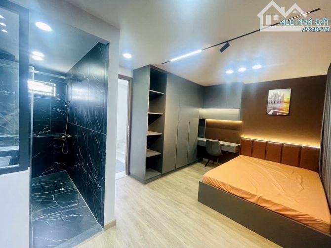 BÁN NHÀ GẤP, NHÀ 60M², HẺM XE TẢI 8M, GẦN CHỢ HẠNH THÔNG TÂY, NHÀ MỚI, GIÁ 6TỶ8 - 9