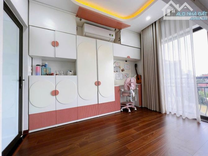 Bán nhà LK ngõ Cổng Kiến Hưng 50m2, 7T, MT 5m, 2 MT, Thang máy, vỉa hè 5m, KD đỉnh,15.5ti - 9