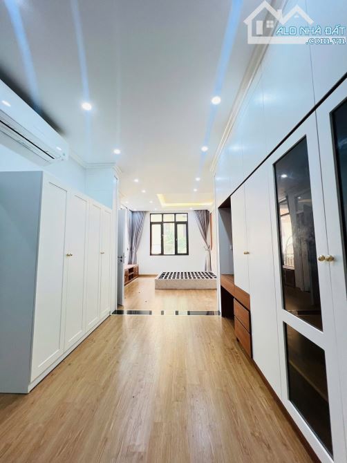 Bán nhà Thanh Nhàn 67/75m2, 5T, mt 7m thang máy, oto đỗ cửa, cách phố 15m. Giá 23.5 tỷ TL