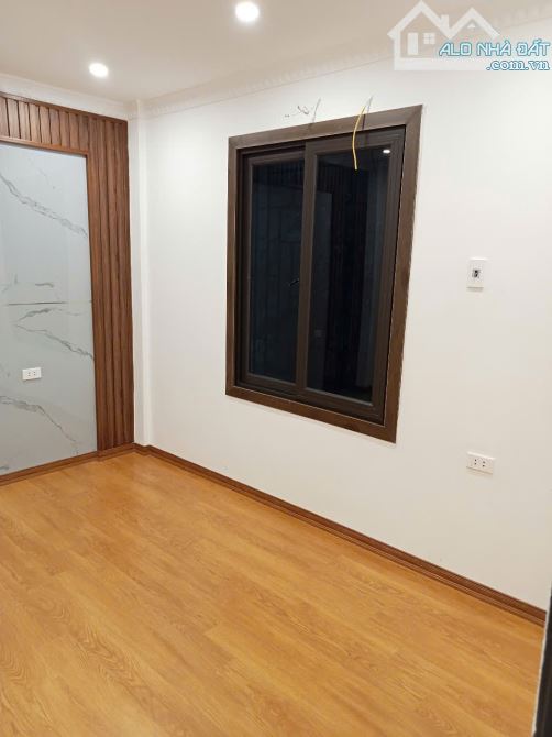 Bán nhà Ngọc Thụy, nhà đẹp ở luôn, 58m2, 8.2 tỷ - 9