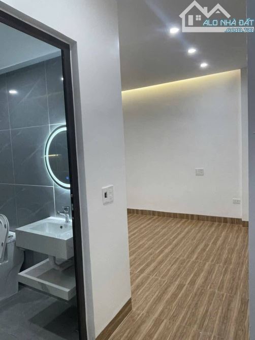 Bán ngà 3 tầng tại Trần Nguyên Hãn , Vĩnh Niệm ,Lê Chân Giá3ty650 - 9
