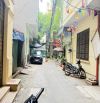 Bán nhà Trần Quốc Hoàn 35m 6 tầng giá chỉ 13.9 tỷ