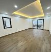 Chỉ đúng 2,480 tỷ có ngay nhà 3 Tầng, Đường Ô Tô Đỗ Cổng. -Vị trí tại Phụng Châu, gần Đại