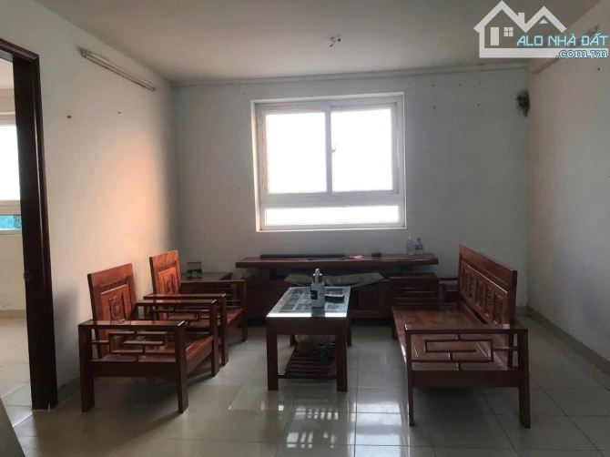 Cho thuê chung cư 16B Nguyễn Thái Học, 88m2, 2PN,2Vs Giá 8,5tr